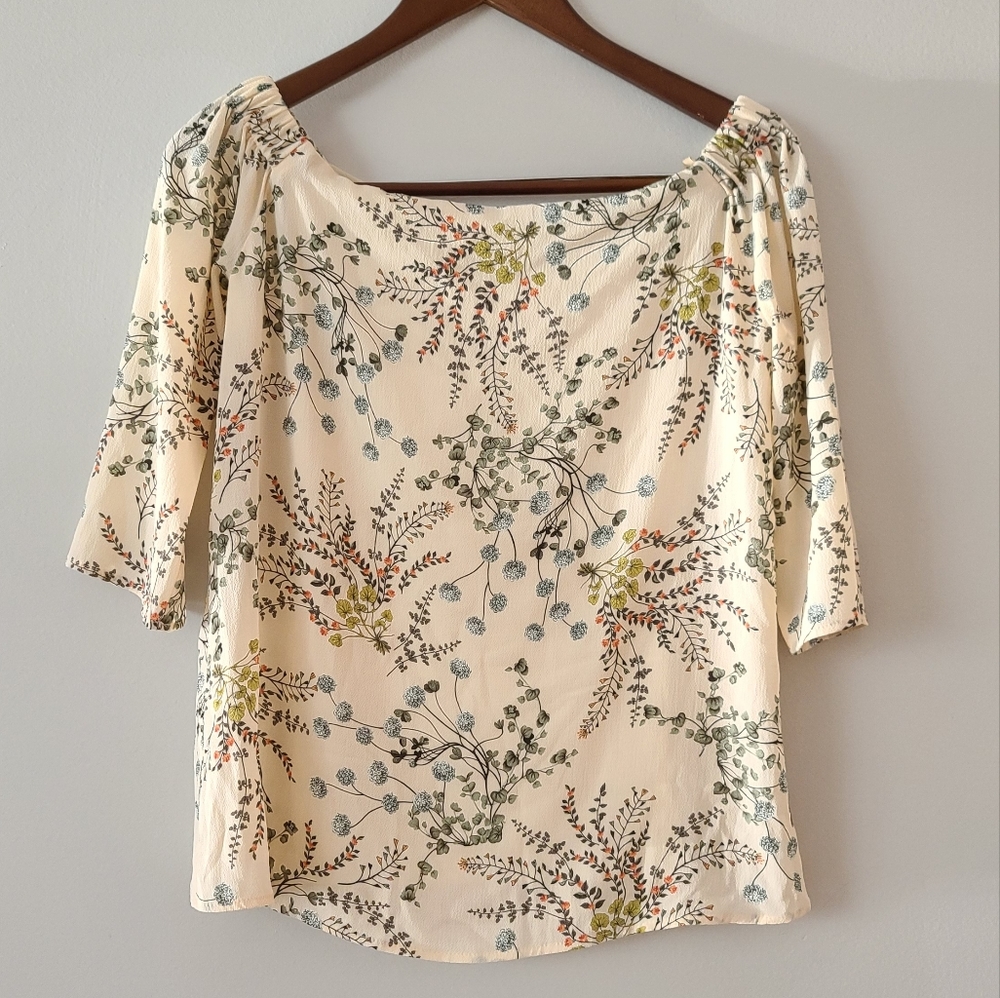 Bailey 44 top